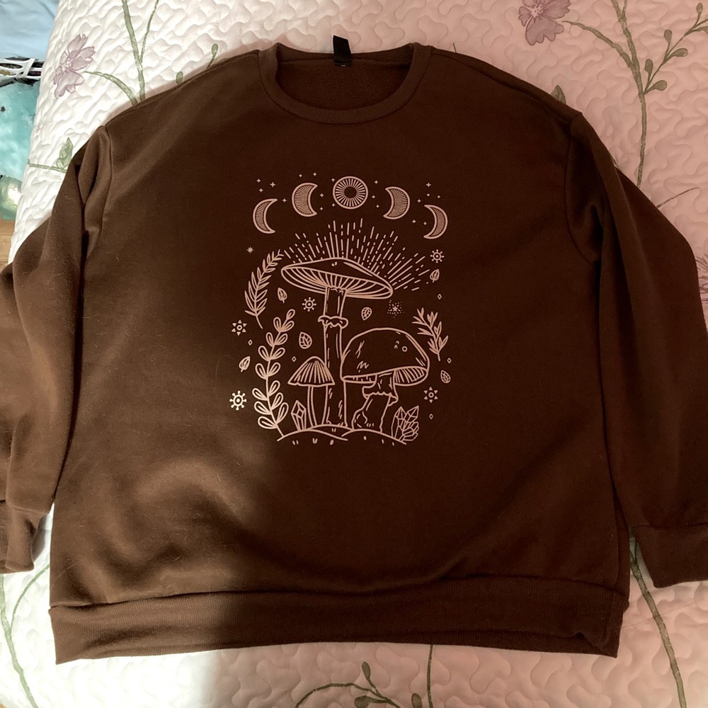 Mushroom shein crewneck